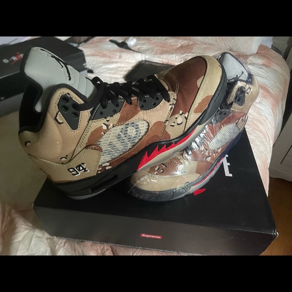 Supreme camo Jordan 5s main image 5